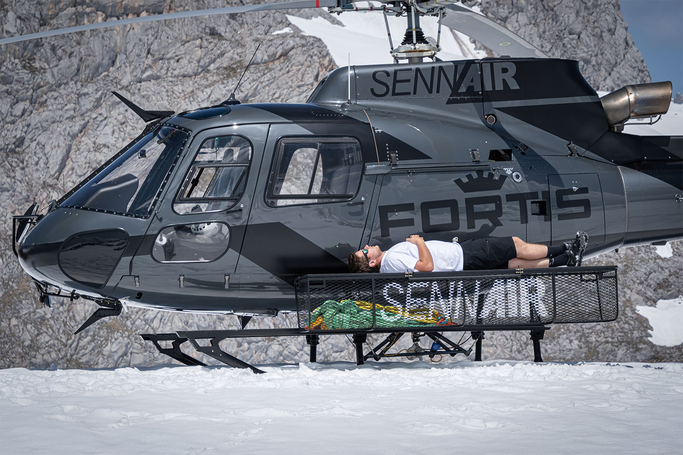 sennair fortis helicopter relax
